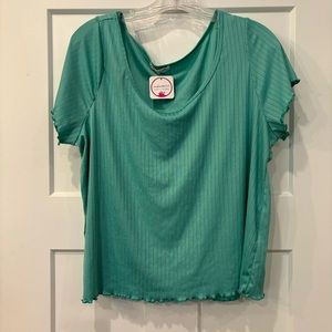 NWT Nadine West Green Short Sleeve T-shirt